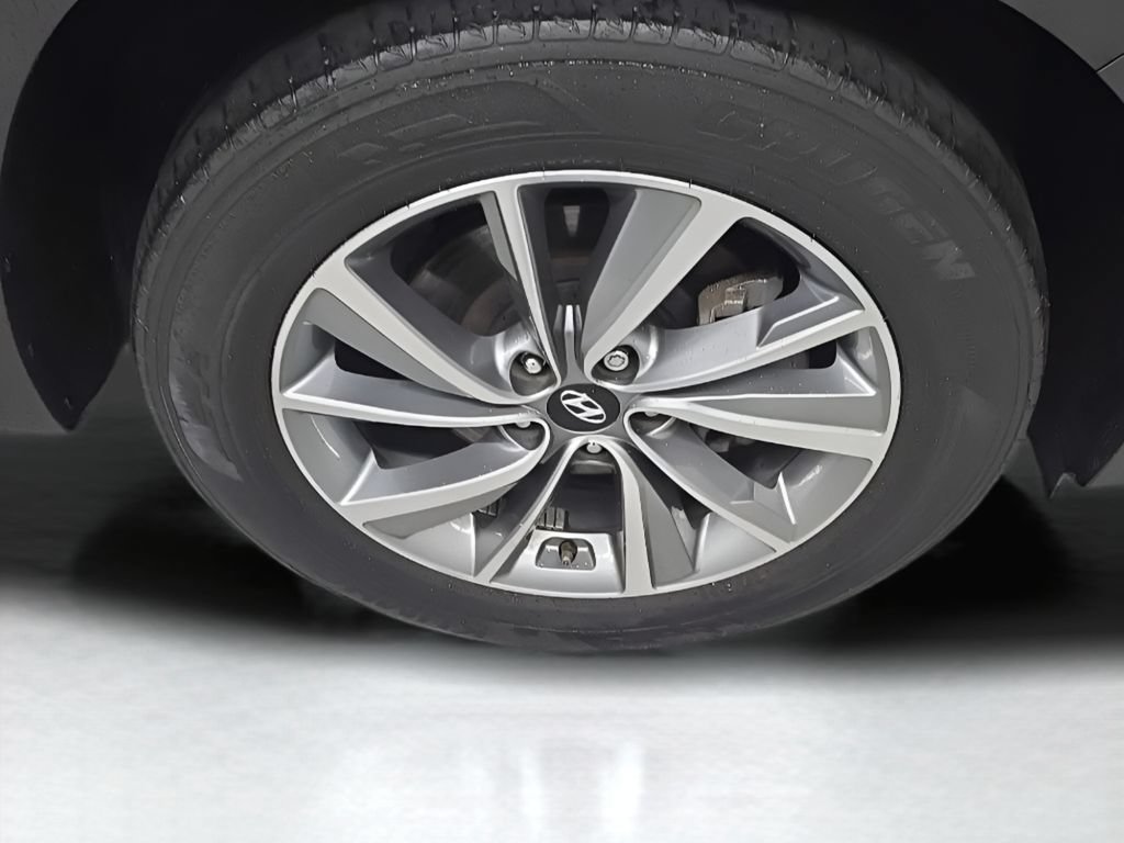 Used 2020 Hyundai Santa Fe SEL w/ Convenience + Premium Package FWD image 43
