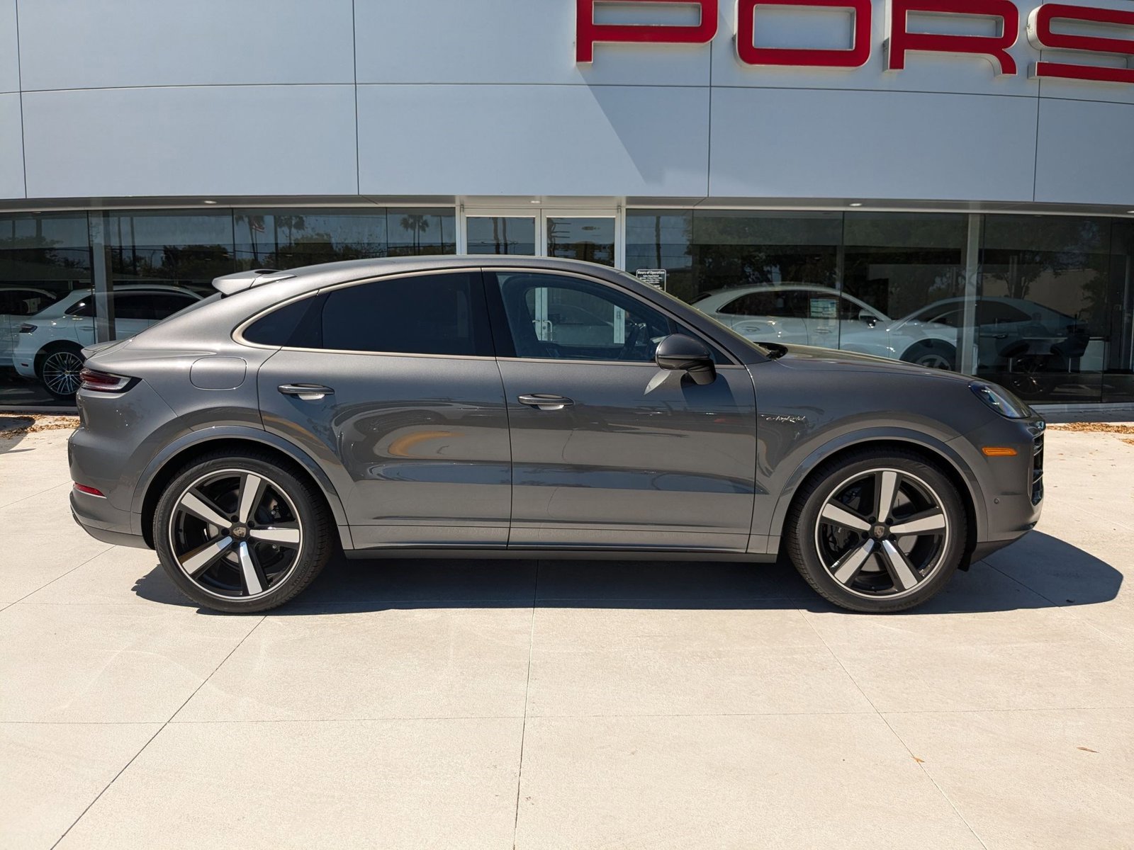 New 2025 Porsche Cayenne Turbo AWD/4WD image 7