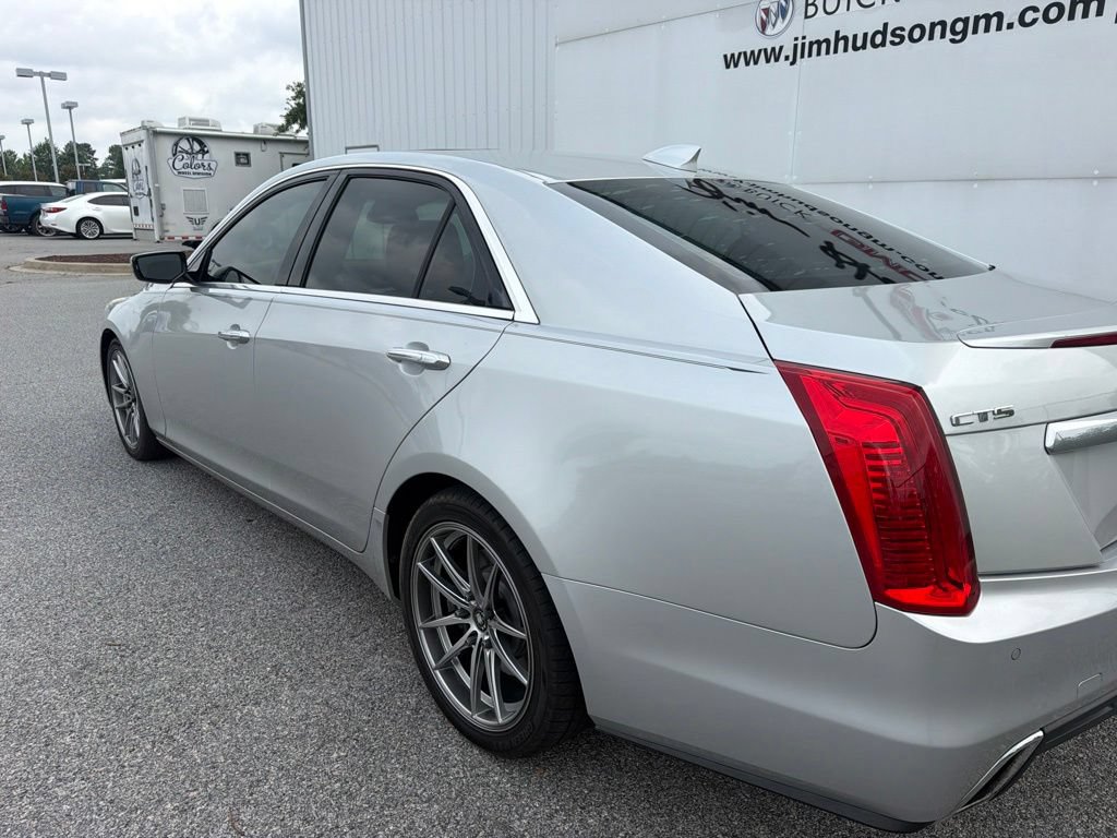 Used 2017 Cadillac CTS Luxury RWD image 4