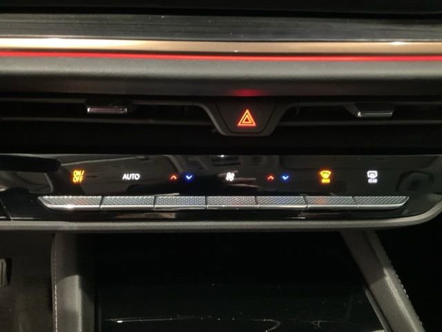 Used 2024 Buick Envision Avenir image 13