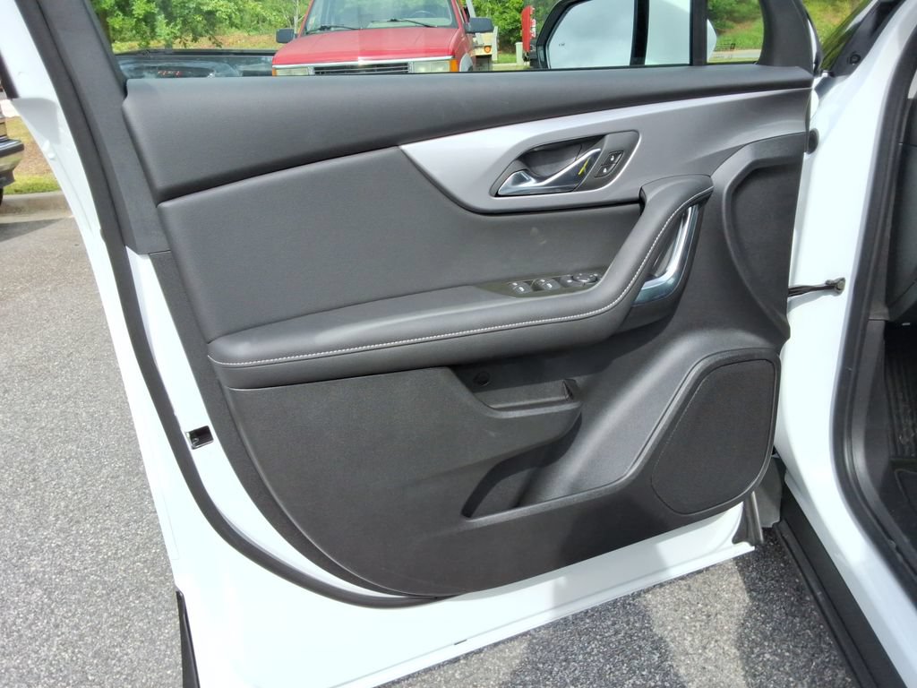 New 2026 Chevrolet Blazer LT FWD image 19