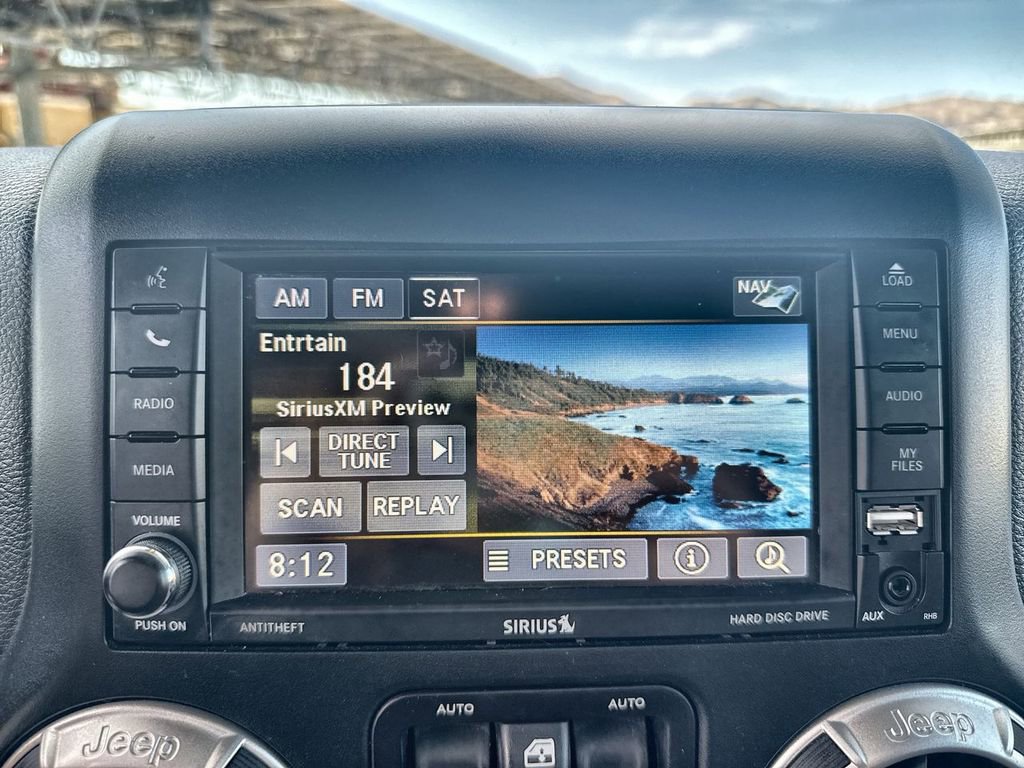 Used 2016 Jeep Wrangler Unlimited Rubicon w/ Connectivity Group image 5