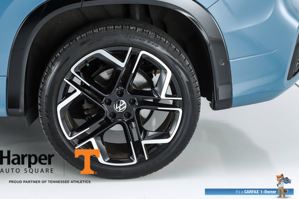 Used 2025 Volkswagen Tiguan SEL R-Line AWD/4WD image 6