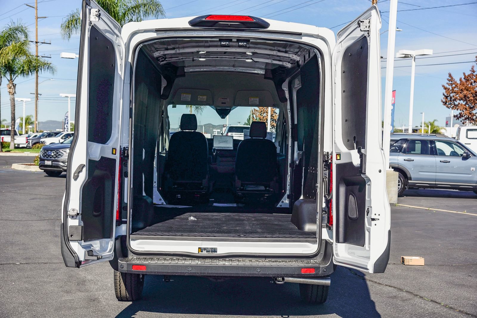 New 2026 Ford Transit 250 148 Medium Roof w/ Load Area Protection Package image 27