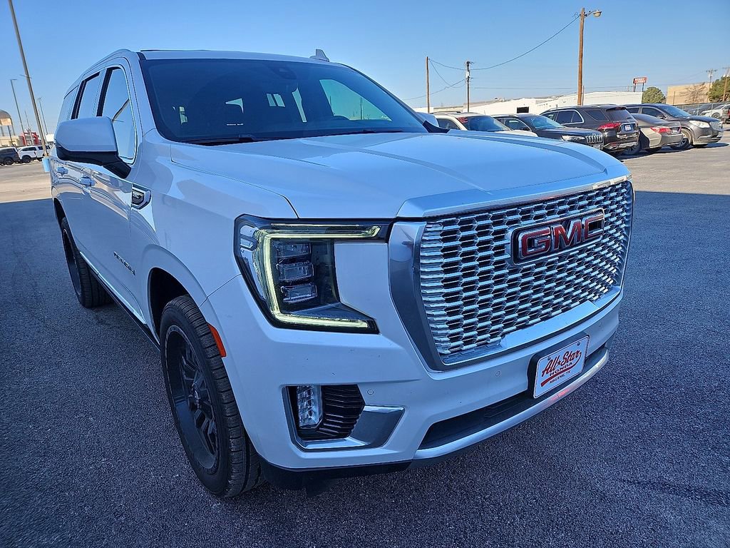 Used 2021 GMC Yukon Denali w/ Denali Premium Package image 11