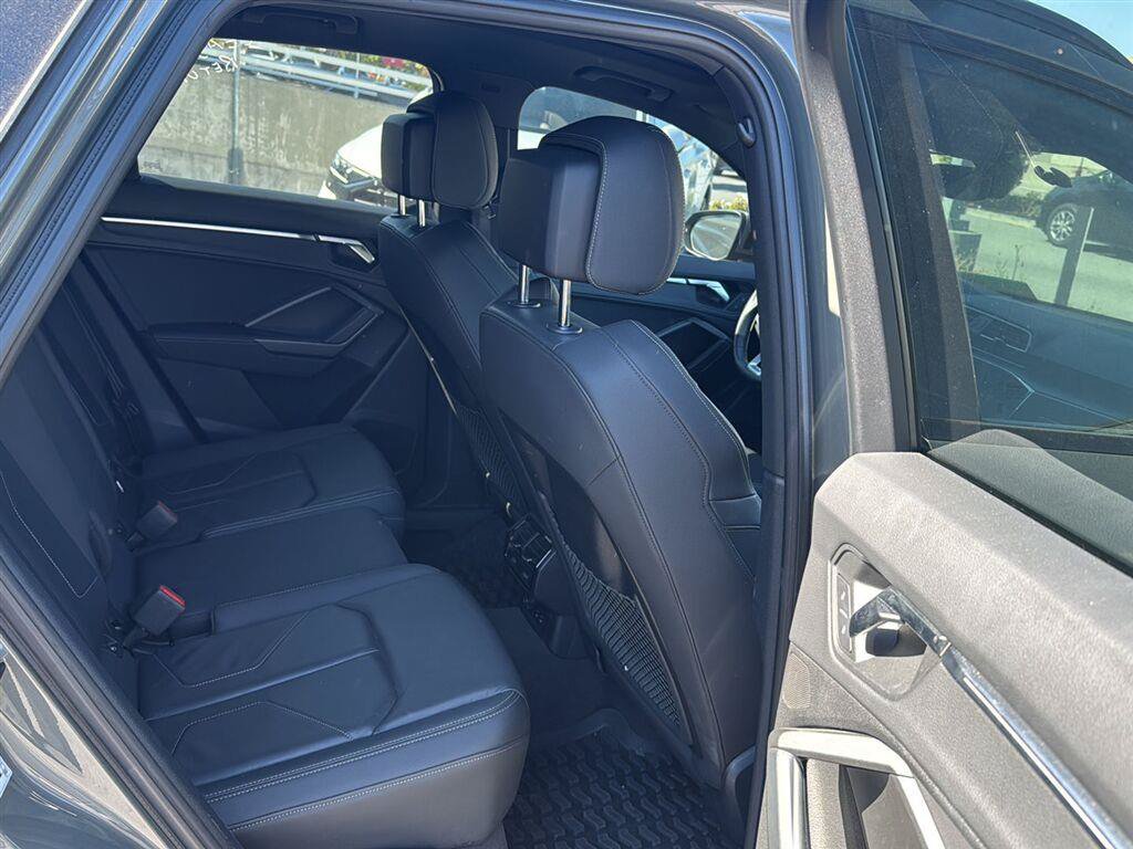 Used 2023 Audi Q3 2.0T Premium Plus w/ Premium Plus Package AWD/4WD image 14
