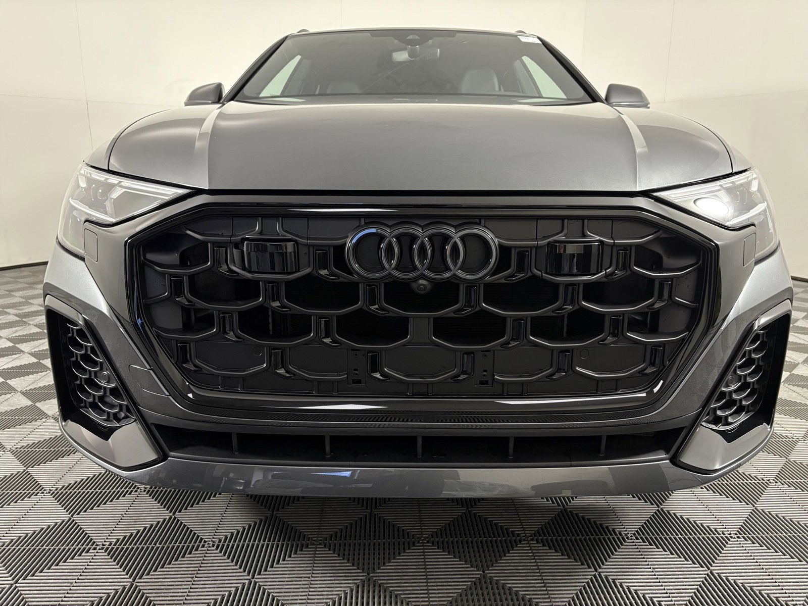 New 2026 Audi Q8 Premium Plus image 3