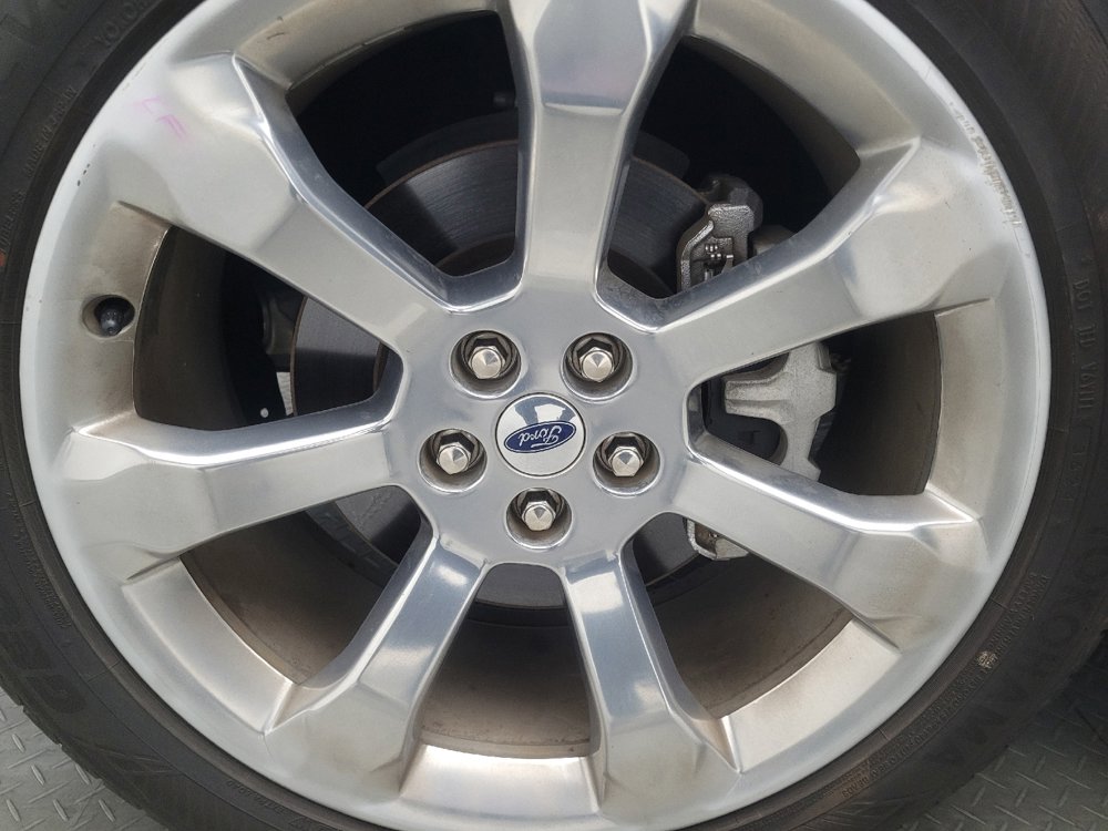 Used 2020 Ford Explorer Platinum w/ Premium Technology Package image 31