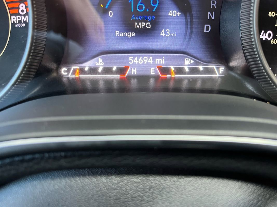 Used 2019 Jeep Cherokee Limited image 19