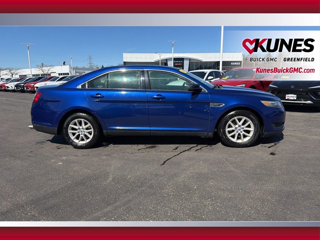 Used 2013 Ford Taurus SE FWD image 4