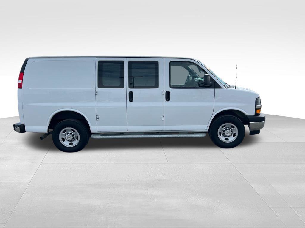 Used 2024 Chevrolet Express 2500 w/ Driver Convenience Package image 8