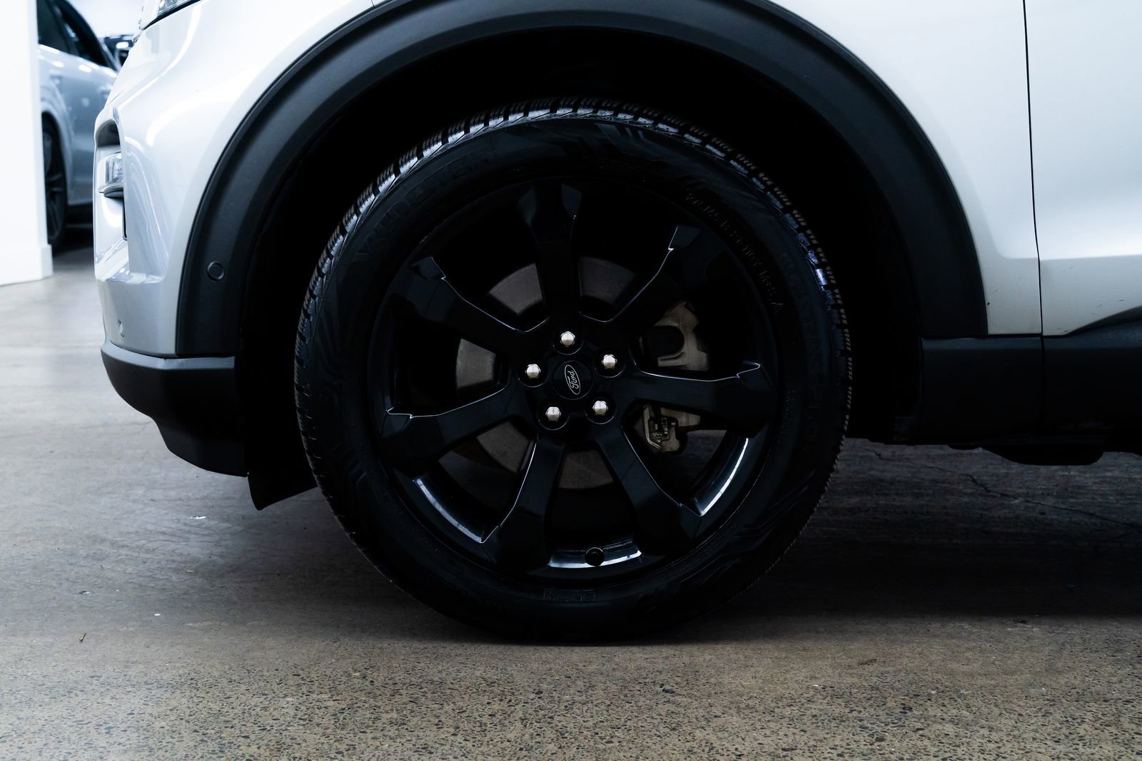 Used 2020 Ford Explorer Platinum w/ Premium Technology Package image 7