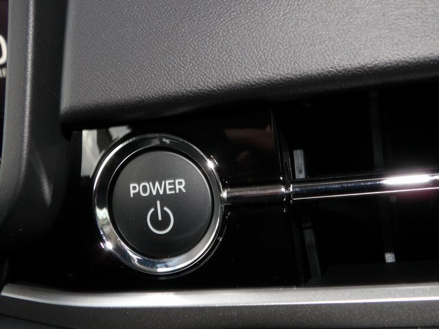 New 2025 Mitsubishi Outlander SE image 23