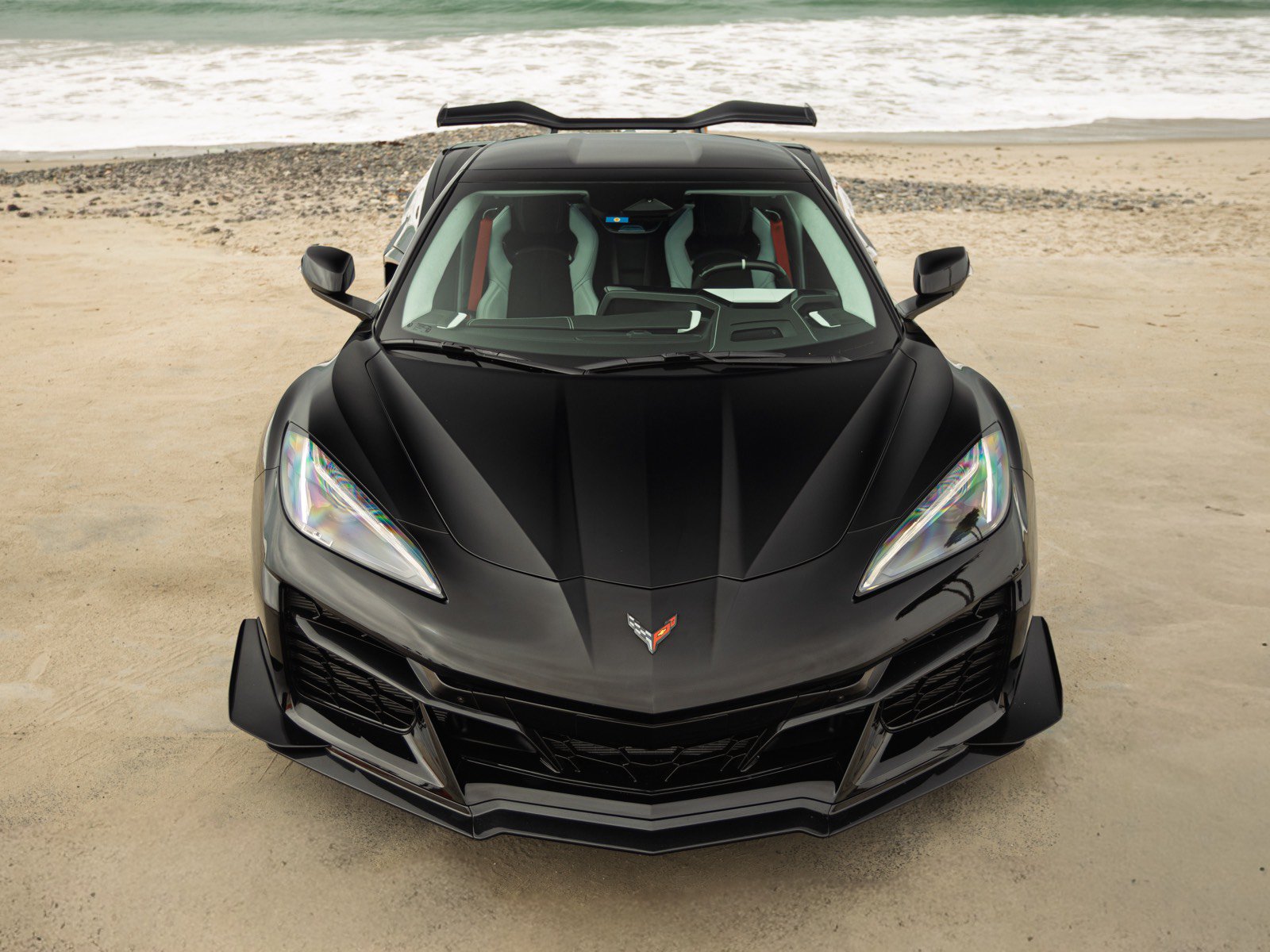 Used 2026 Chevrolet Corvette Z06 RWD image 3