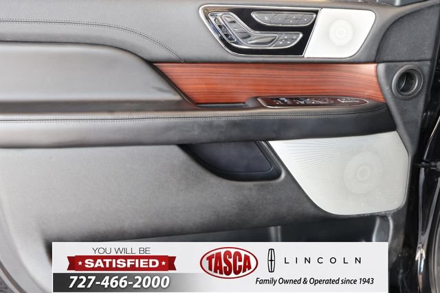 Certified 2020 Lincoln Navigator L Reserve w/ Equipment Group 208A Reserve AWD/4WD image 12
