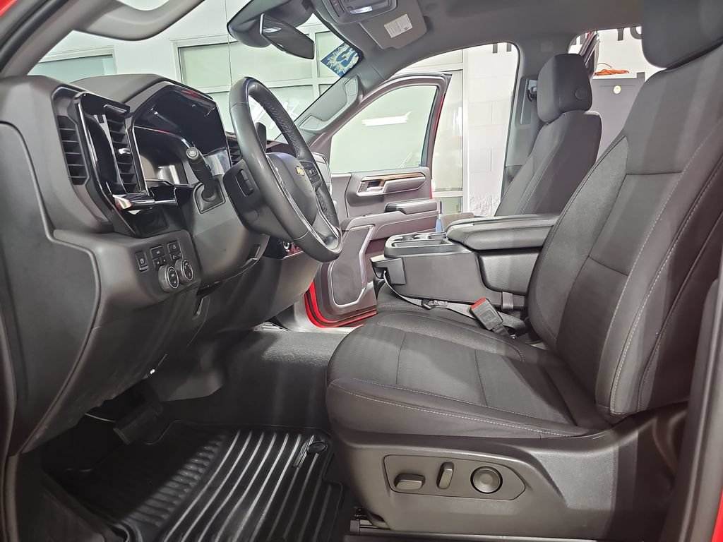 Certified 2023 Chevrolet Silverado 1500 LT AWD/4WD image 18