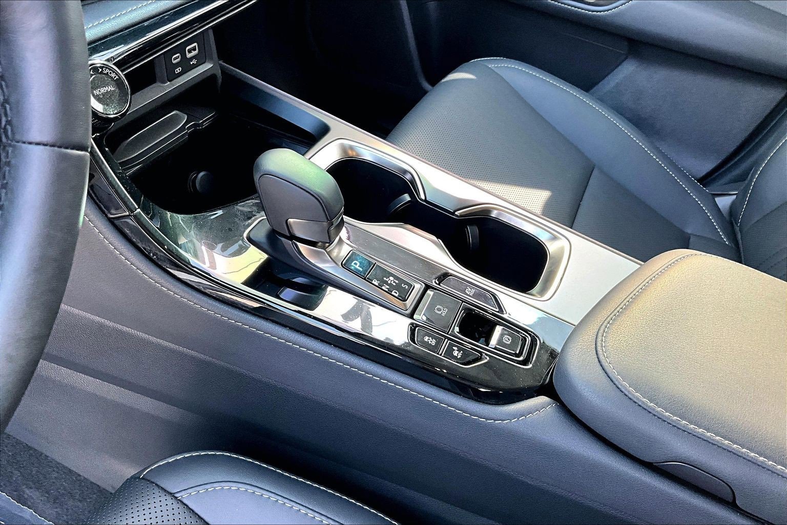 Used 2025 Lexus NX 350h 350h Premium image 17