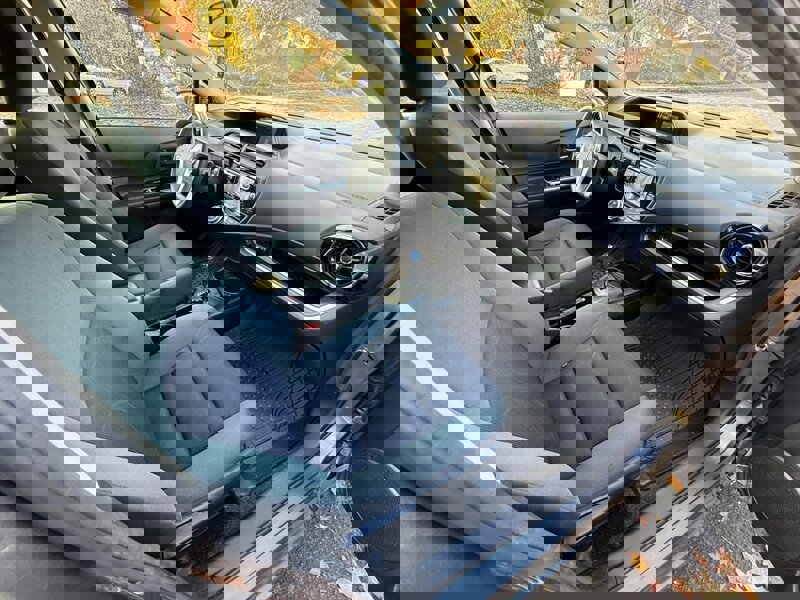 Used 2015 Toyota Prius C Three image 11