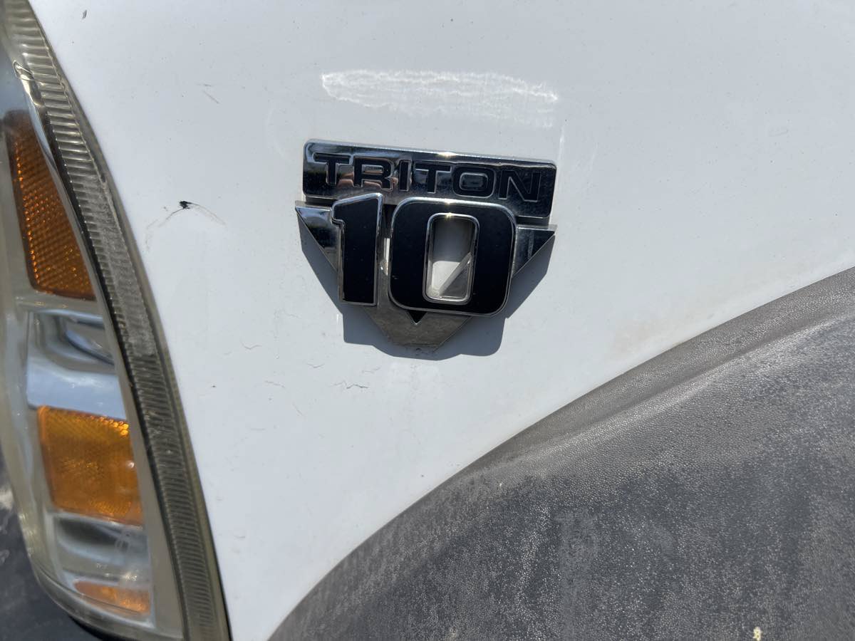 Used 2005 Ford F550 2WD Crew Cab Super Duty image 9