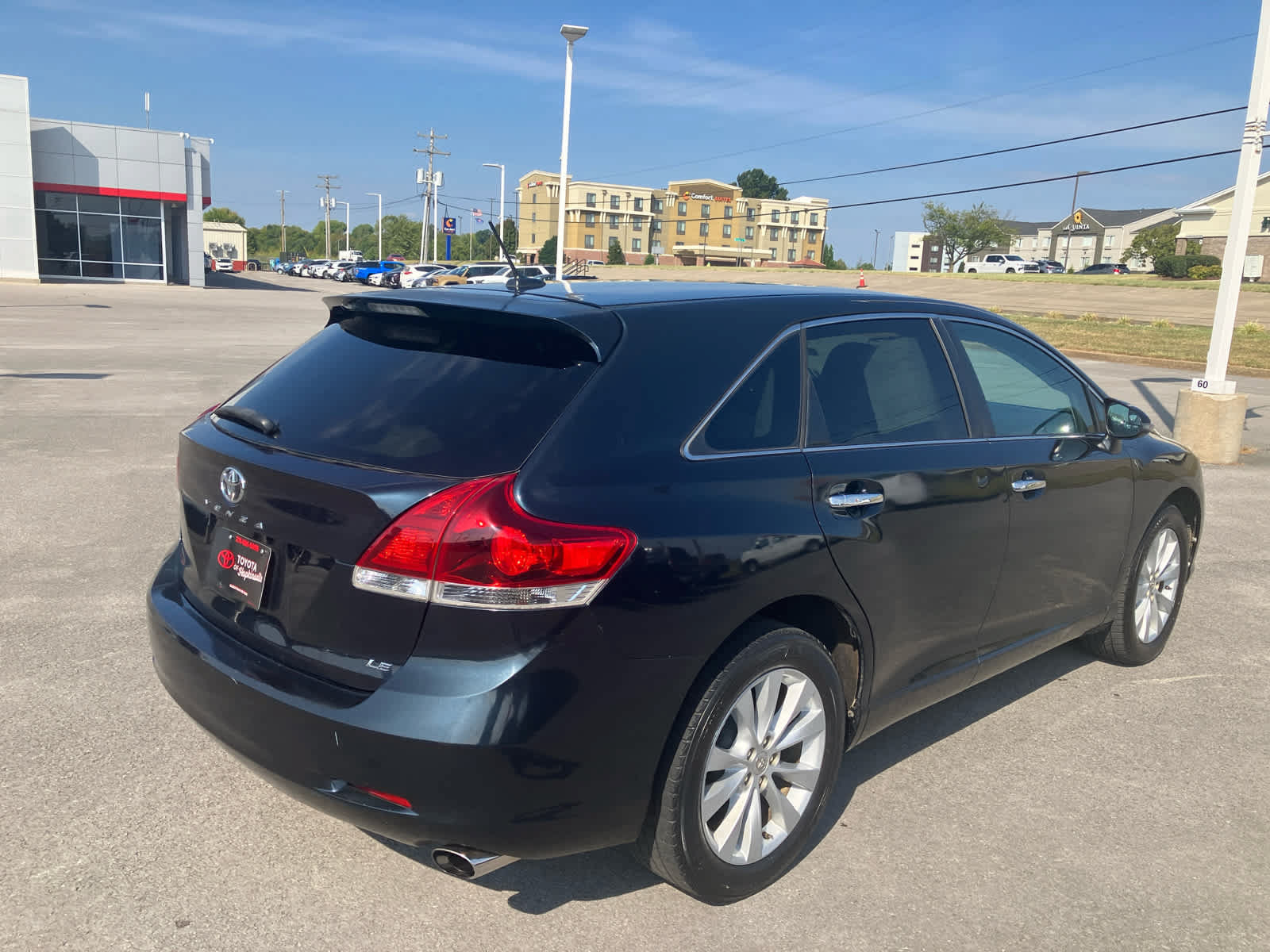 Used 2015 Toyota Venza LE FWD image 7