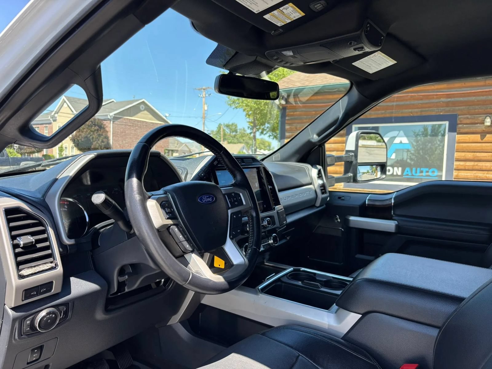 Used 2022 Ford F250 Lariat w/ Lariat Value Package AWD/4WD image 11