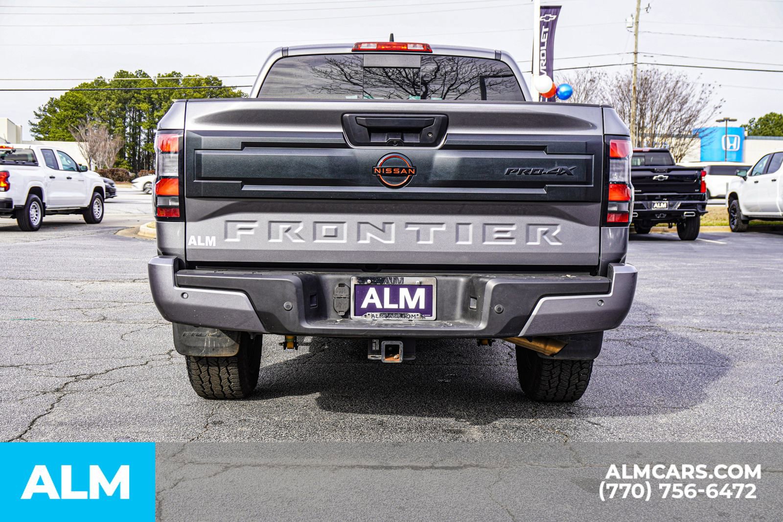 Used 2025 Nissan Frontier PRO-4X w/ Pro Convenience Package image 12