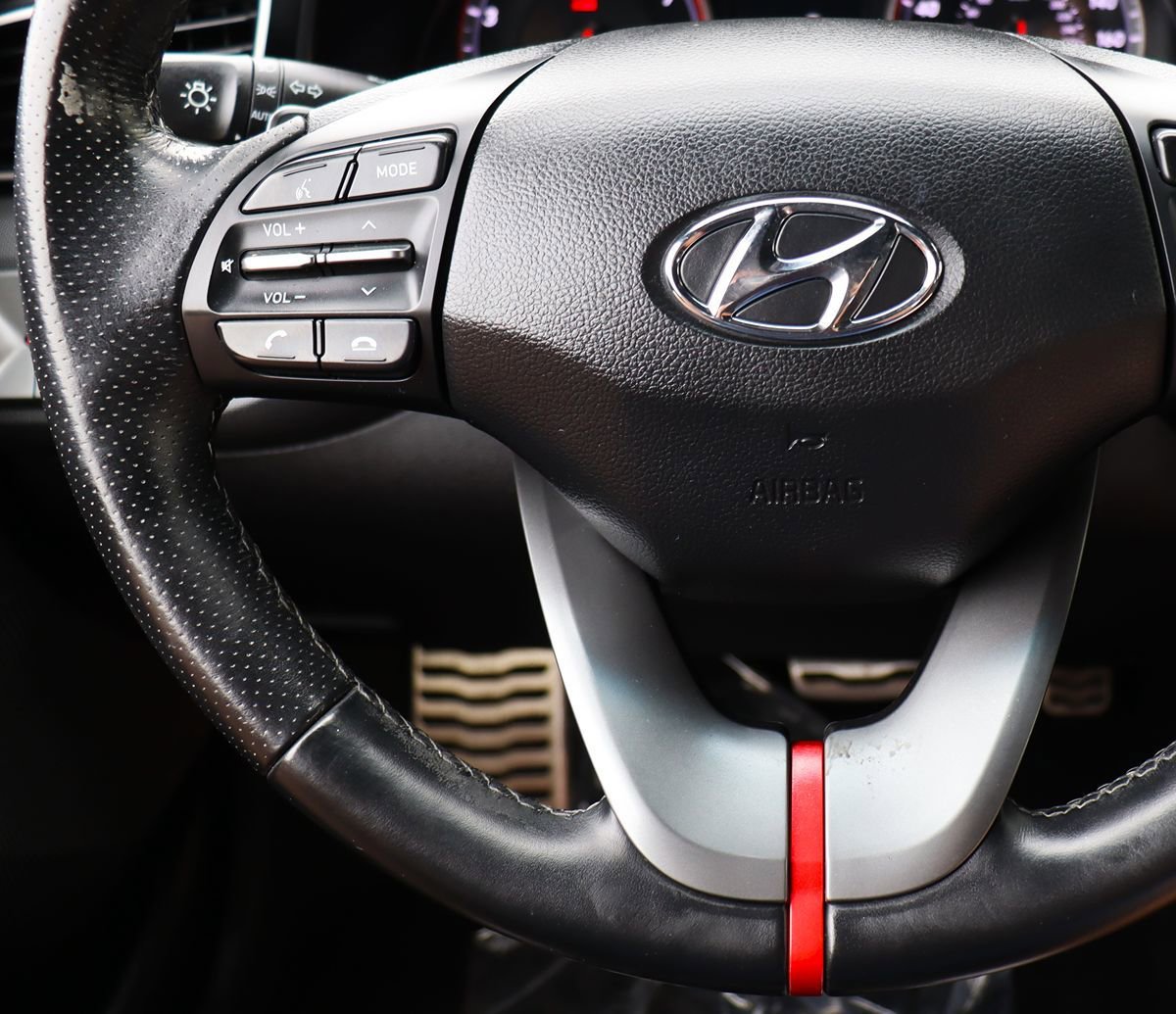 Used 2019 Hyundai Veloster Turbo FWD image 48