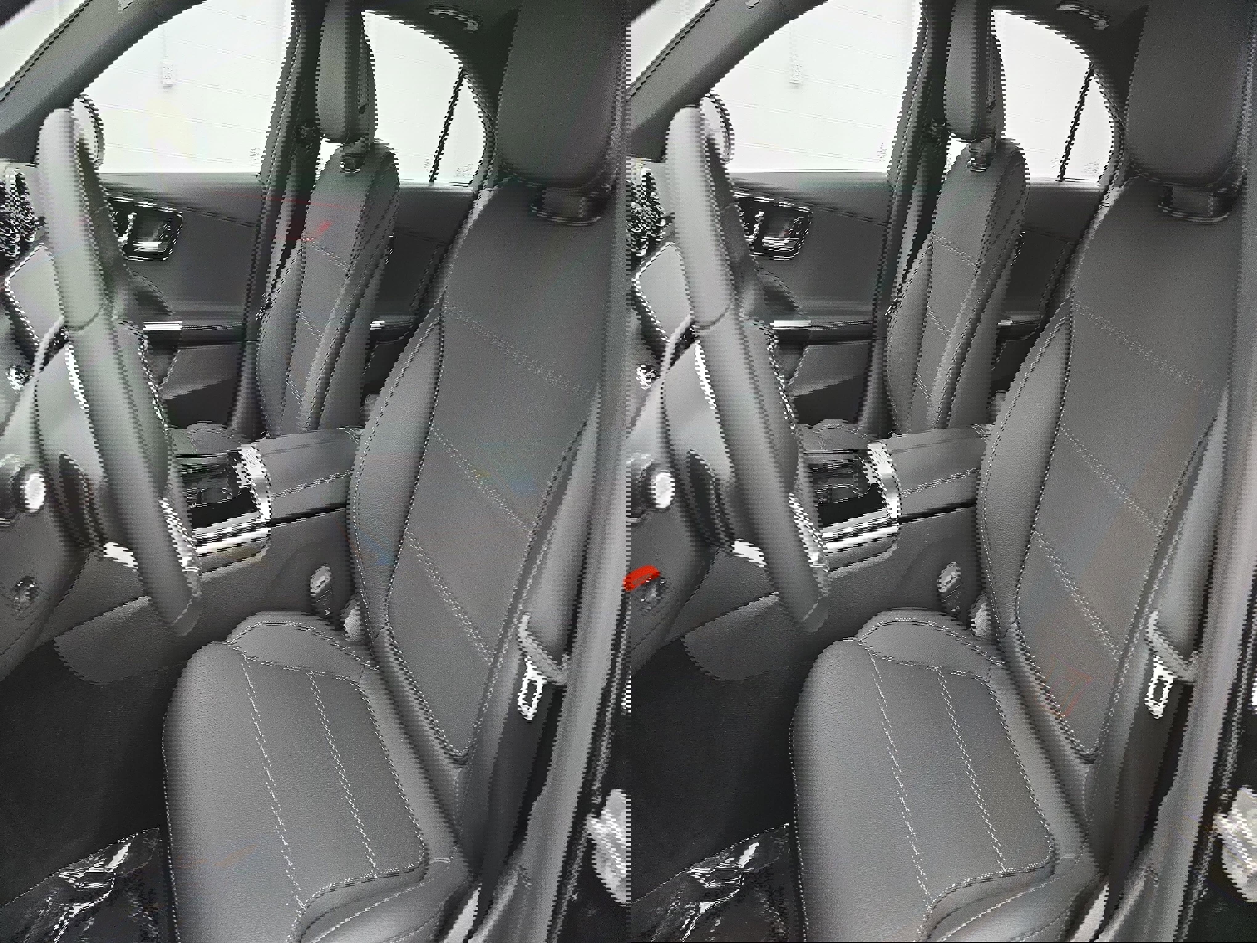 Used 2025 Mercedes-Benz C 300 Sedan image 15