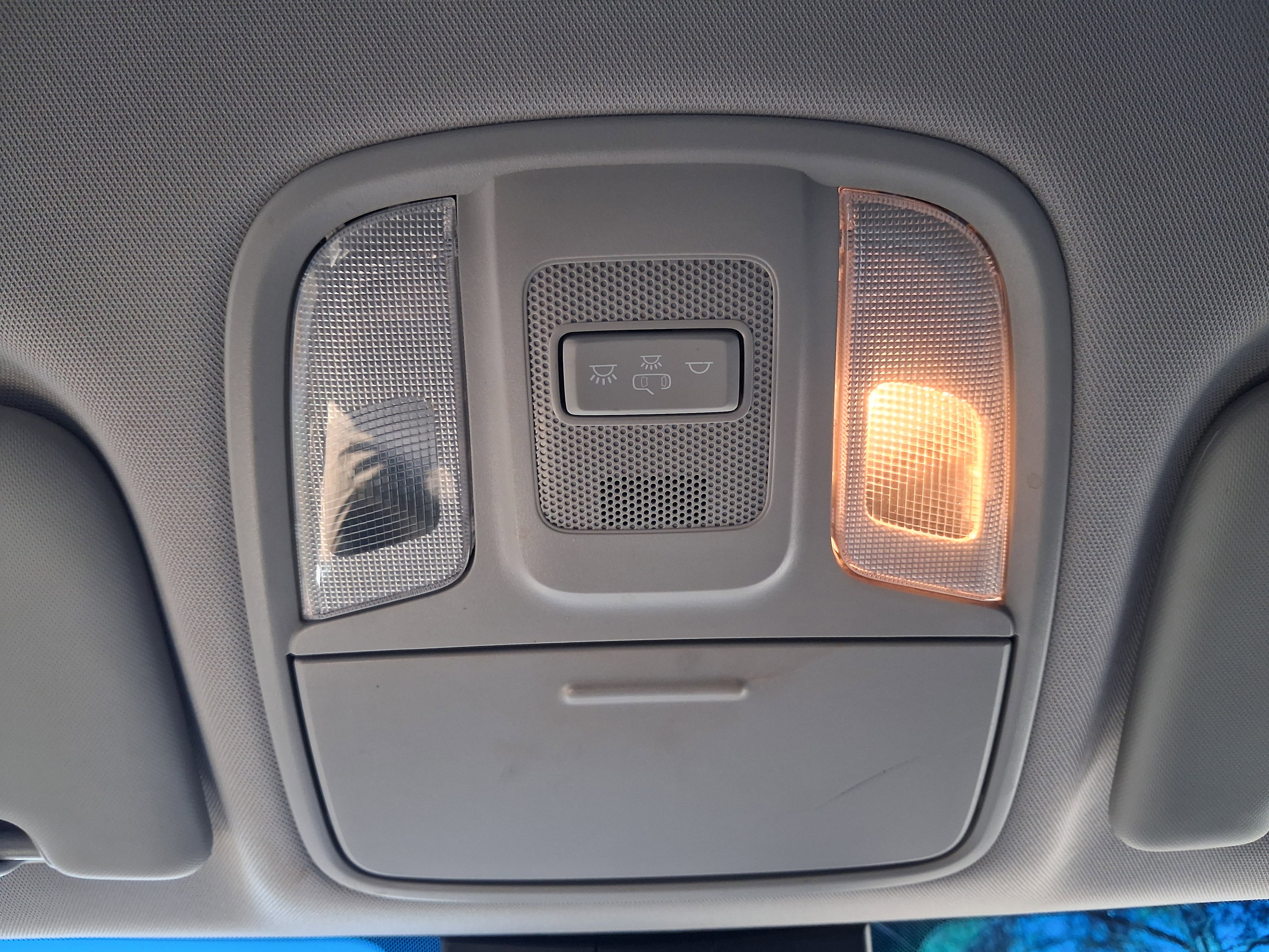 Used 2020 Kia Sportage LX image 21