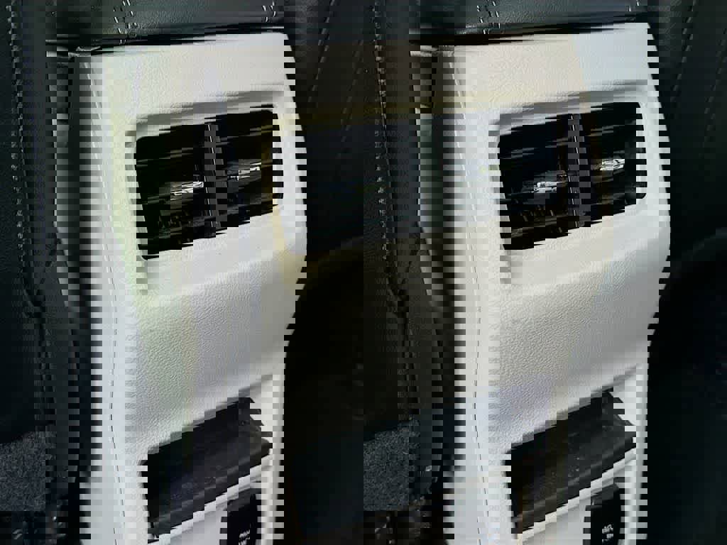 Certified 2024 Ford Edge Titanium image 13