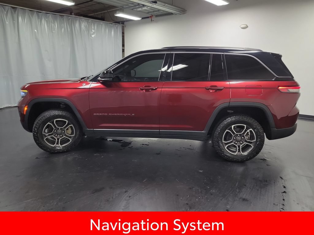 Used 2022 Jeep Grand Cherokee Trailhawk AWD/4WD image 5