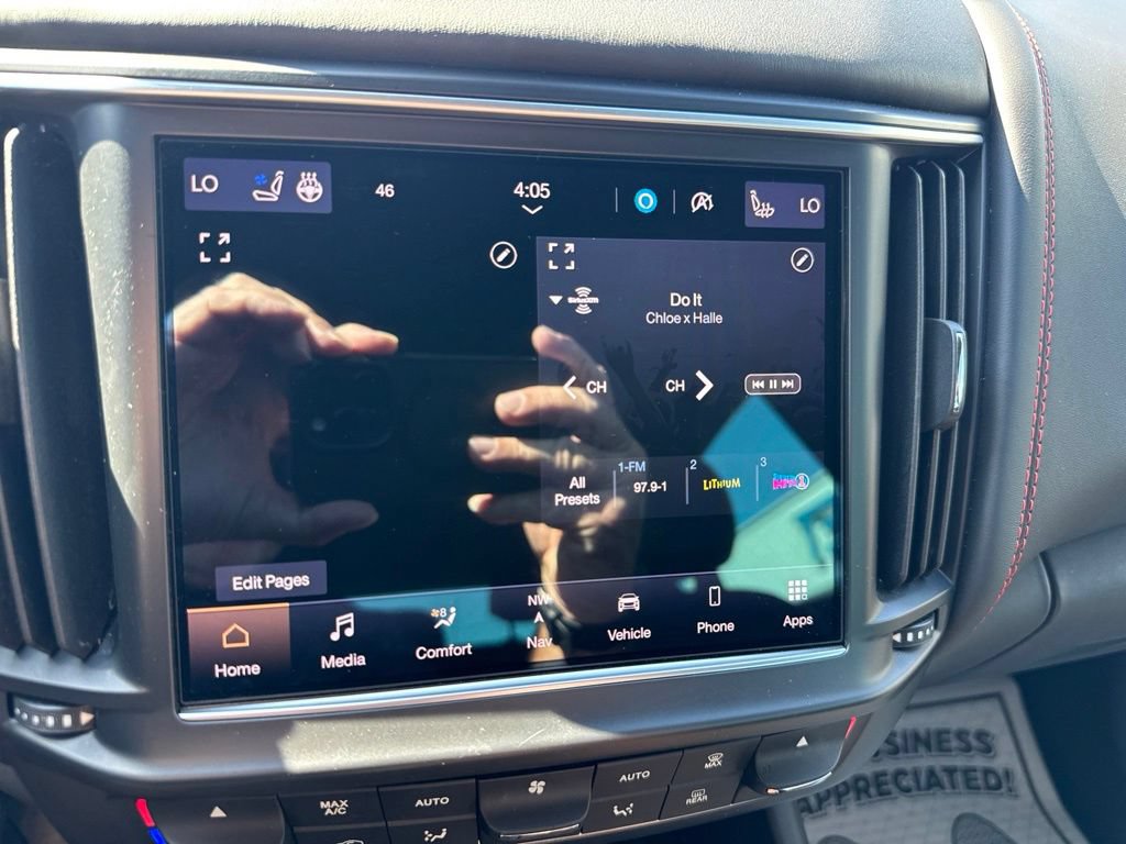 Used 2022 Maserati Levante Modena AWD/4WD image 23