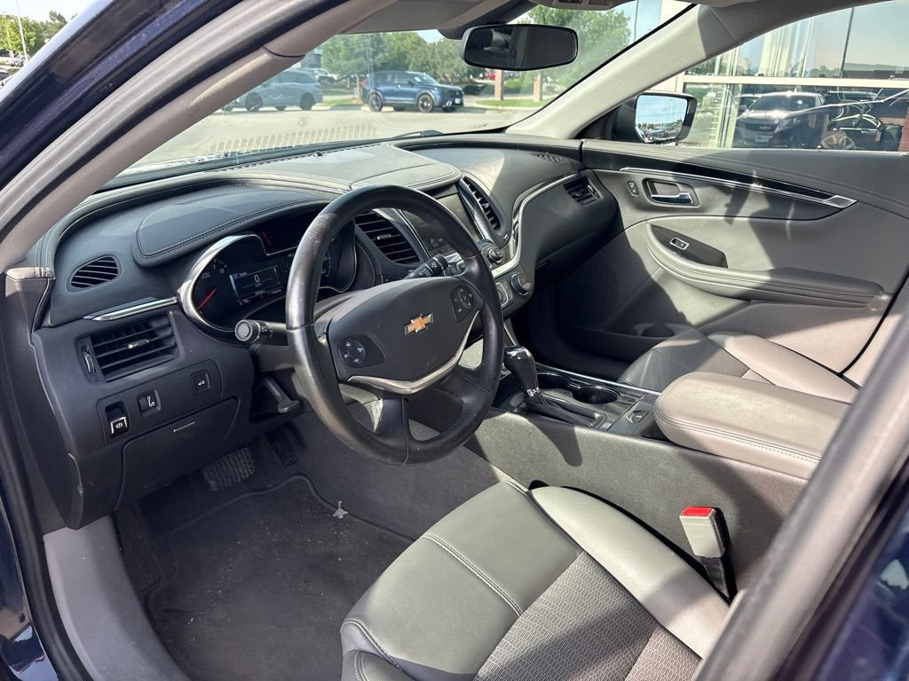 Used 2018 Chevrolet Impala LT FWD image 10