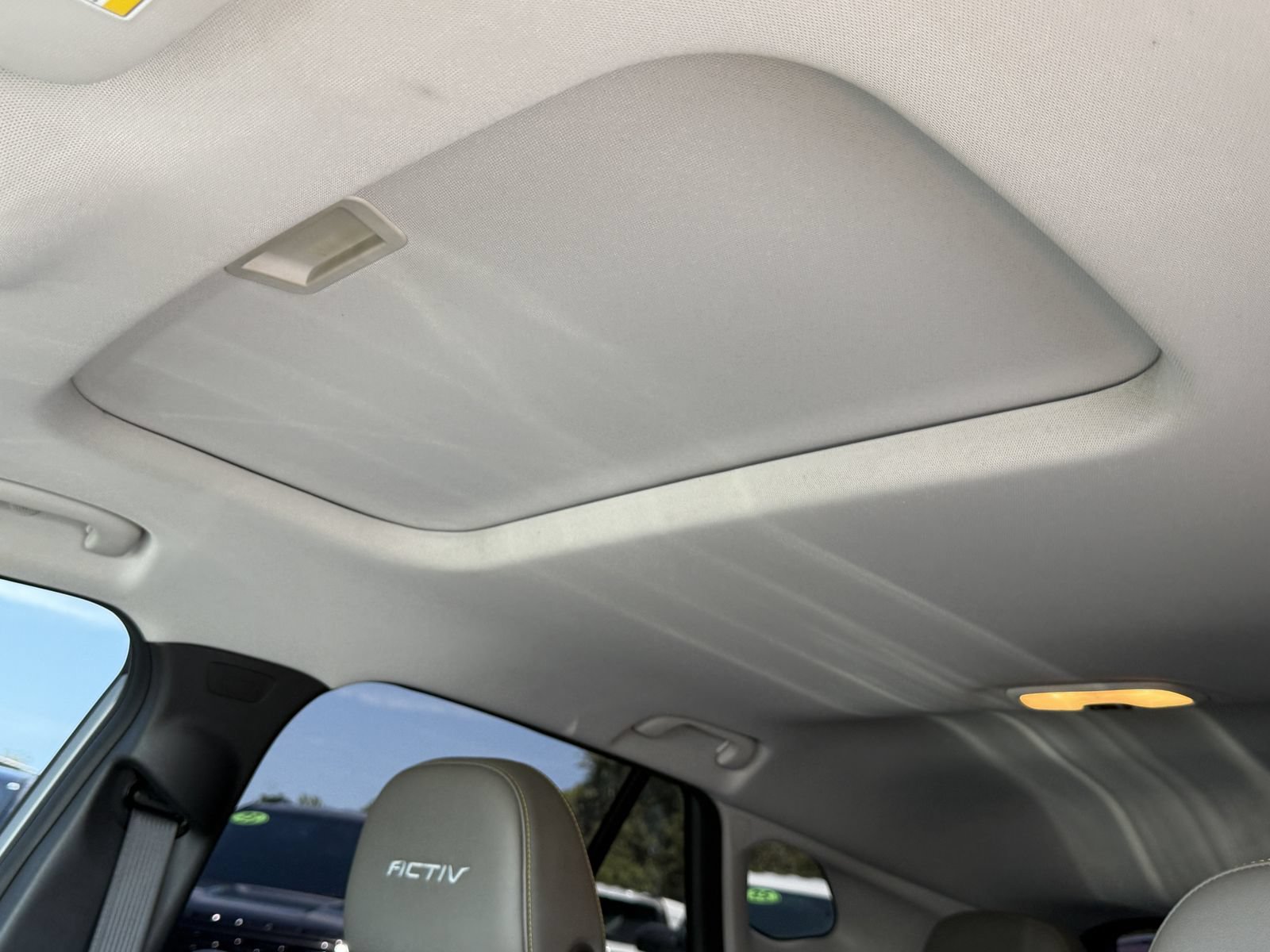 Used 2025 Chevrolet Trax ACTIV w/ Sunroof Package FWD image 23