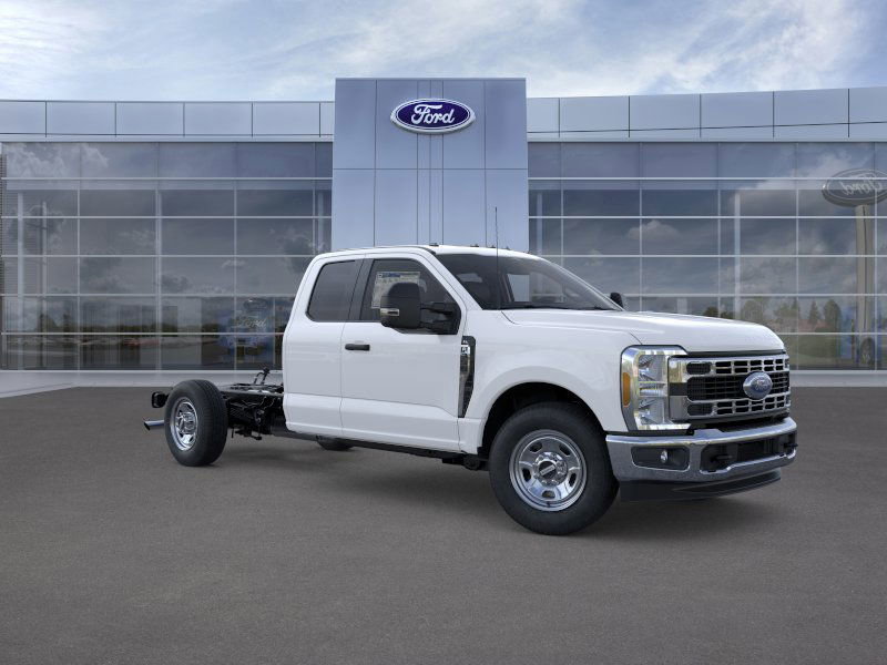 New 2026 Ford F350 XL w/ XL Chrome Package image 7