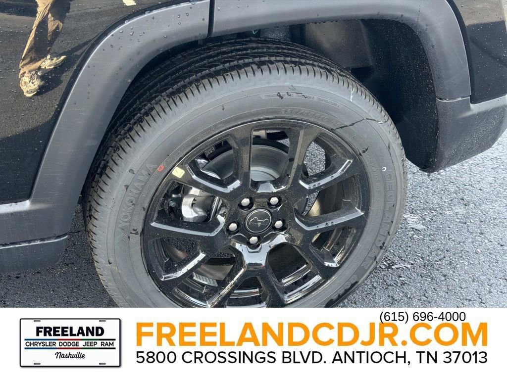 New 2026 Jeep Compass Latitude image 10