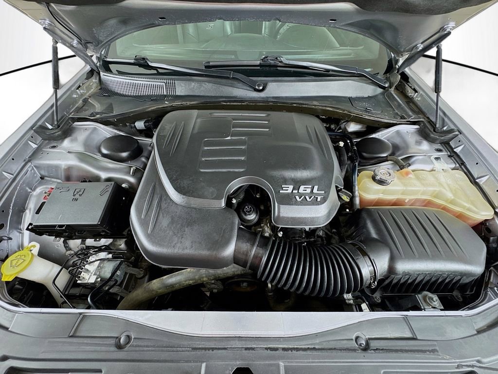 Used 2016 Chrysler 300 S AWD/4WD image 27