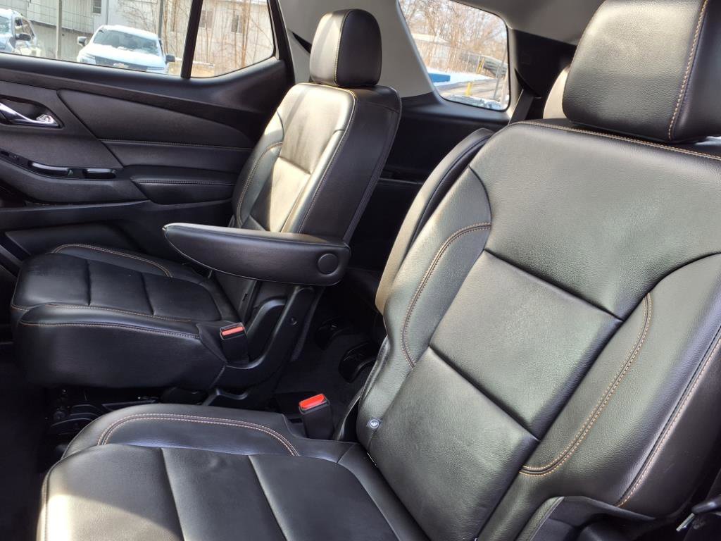 Used 2021 Chevrolet Traverse LT w/ LT Premium Package image 20