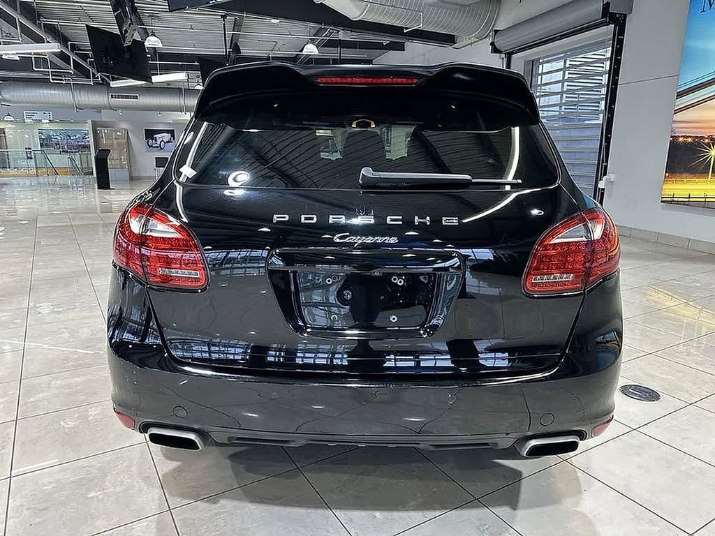 Used 2014 Porsche Cayenne AWD/4WD image 17