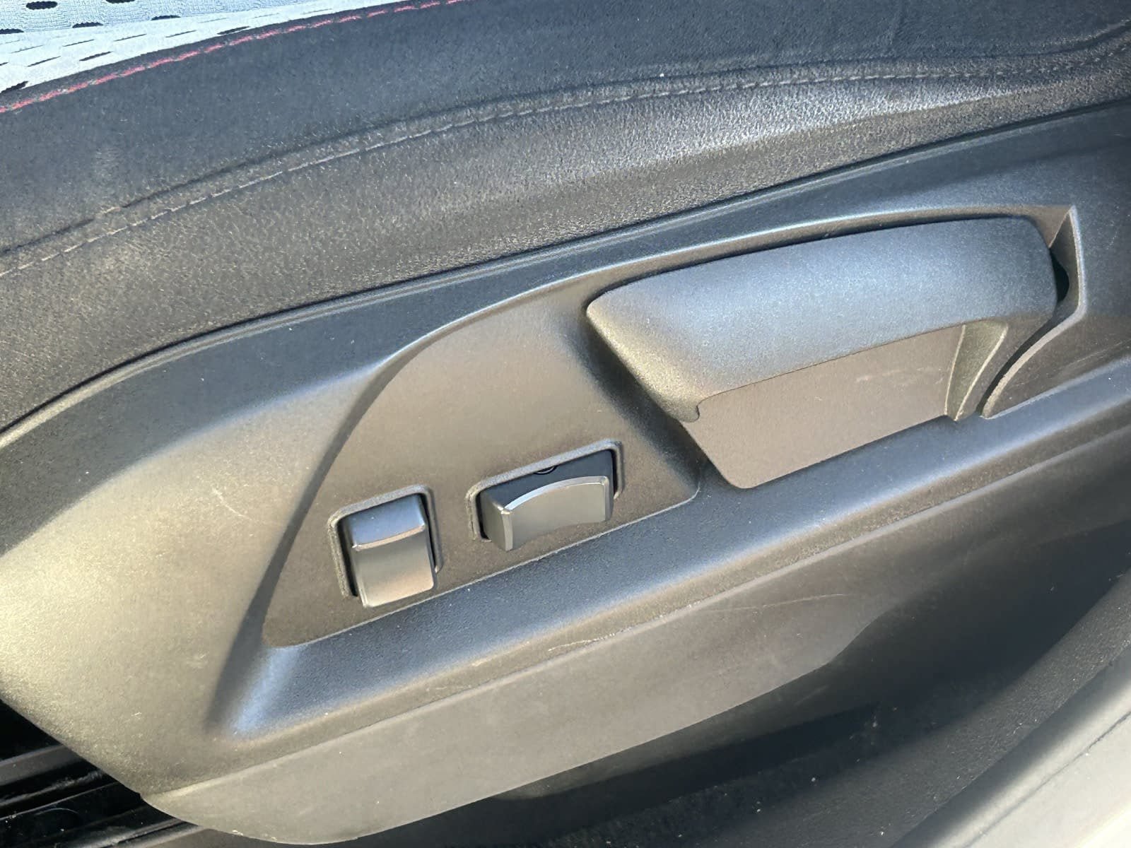 Used 2013 Chevrolet Equinox LS FWD image 24