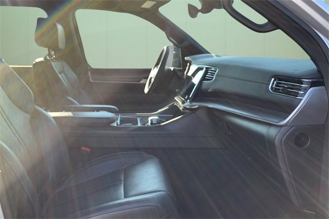 Used 2024 Jeep Wagoneer Series II w/ Flexible Seating Group image 22