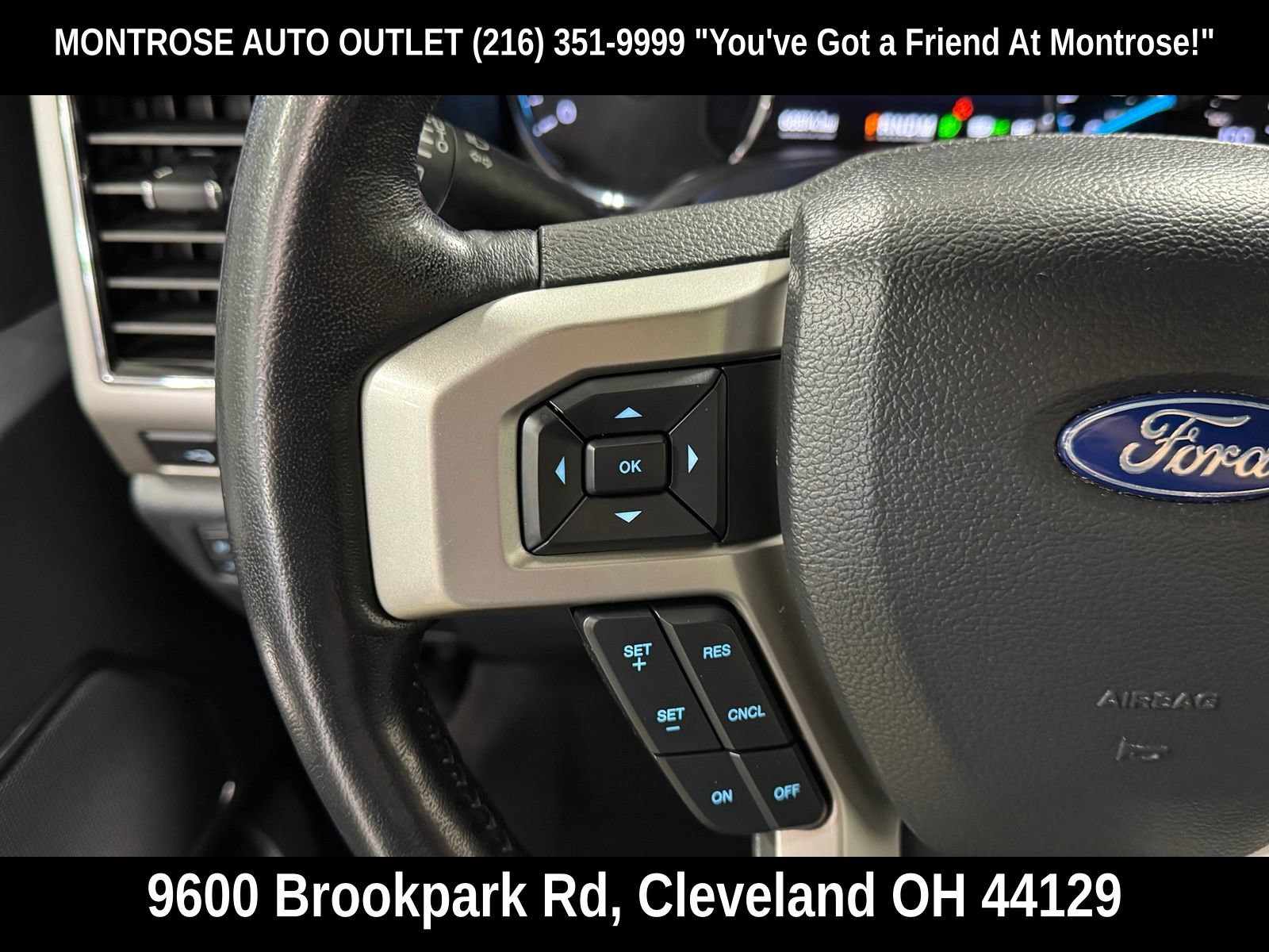 Used 2022 Ford F250 Lariat w/ Black Appearance Package AWD/4WD image 21
