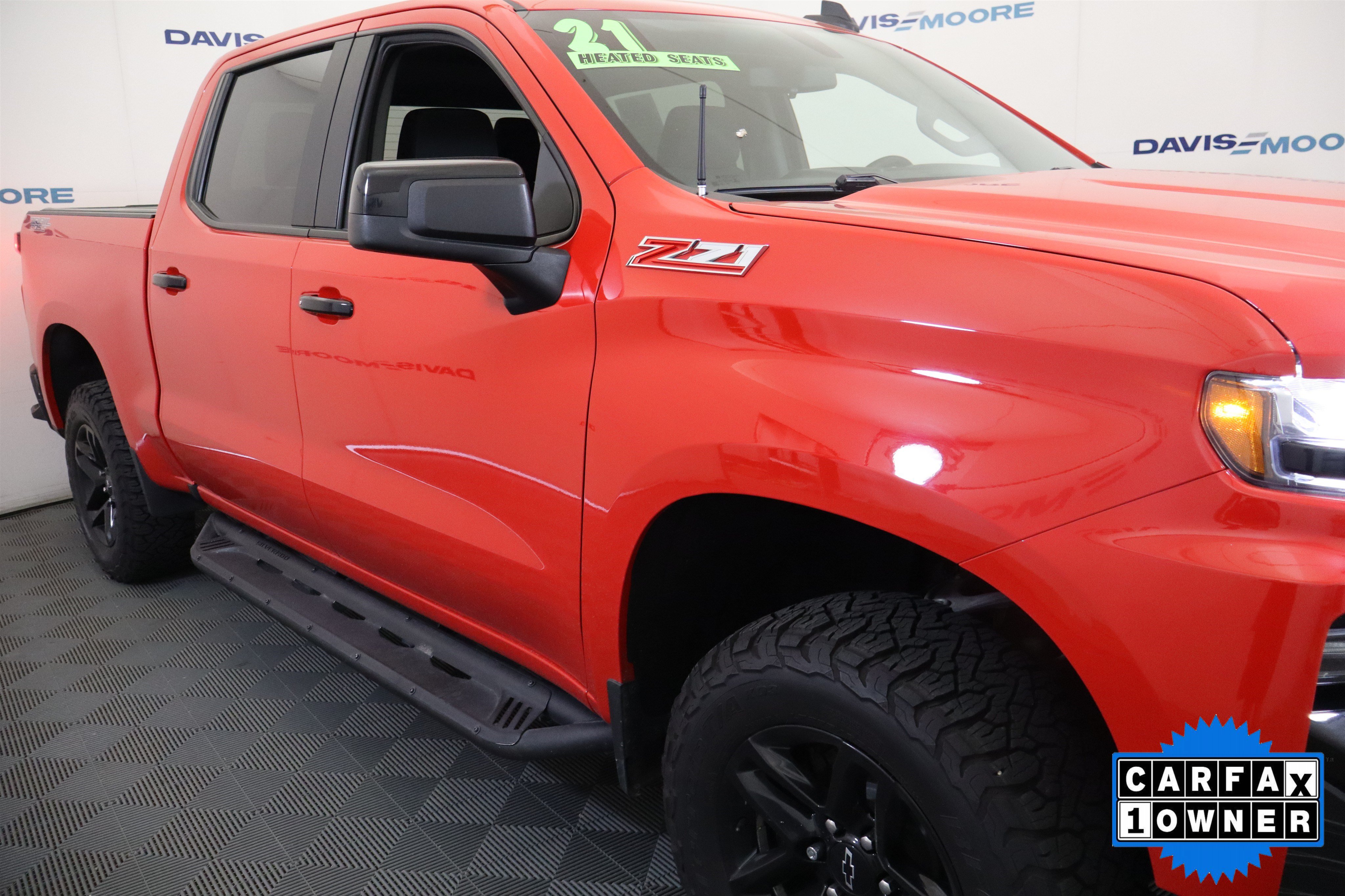 Used 2021 Chevrolet Silverado 1500 LT Trail Boss w/ Bed Protection Package AWD/4WD image 4