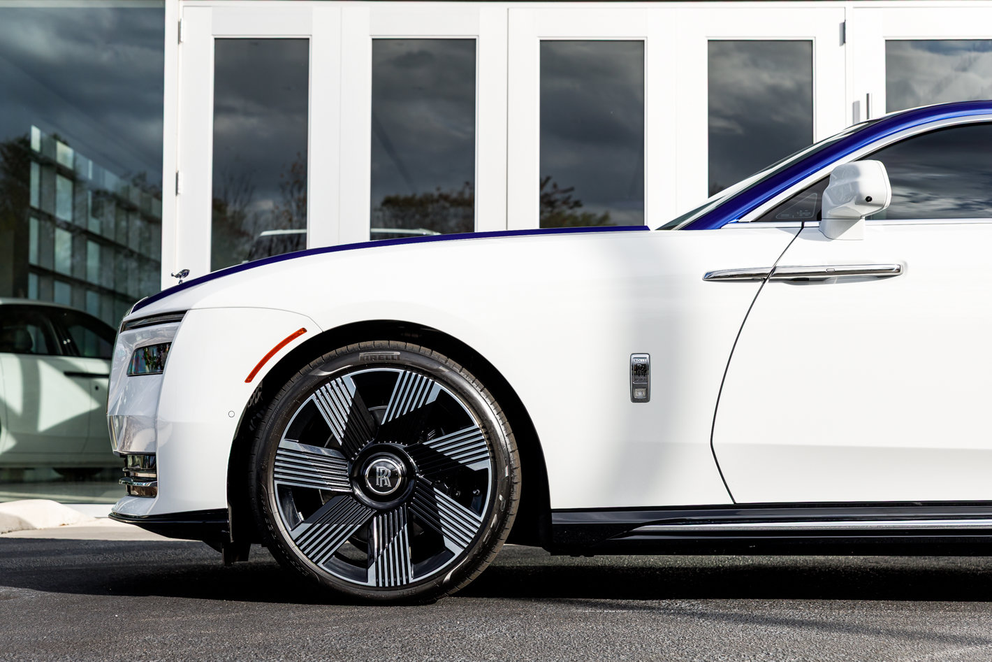 Used 2024 Rolls-Royce Spectre w/ Spectre Launch Package AWD/4WD image 11