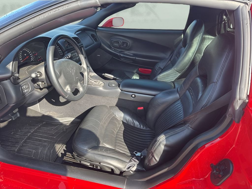 Used 1998 Chevrolet Corvette Coupe w/ Roof Pkg image 9
