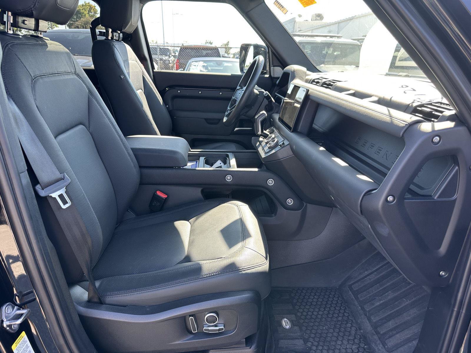 Used 2024 Land Rover Defender 130 Outbound AWD/4WD image 12