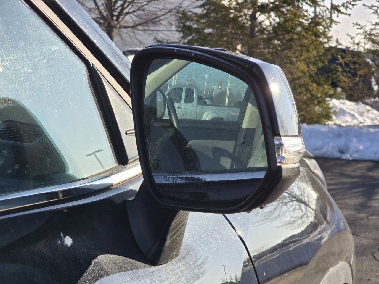 Used 2023 Toyota Highlander XLE image 18