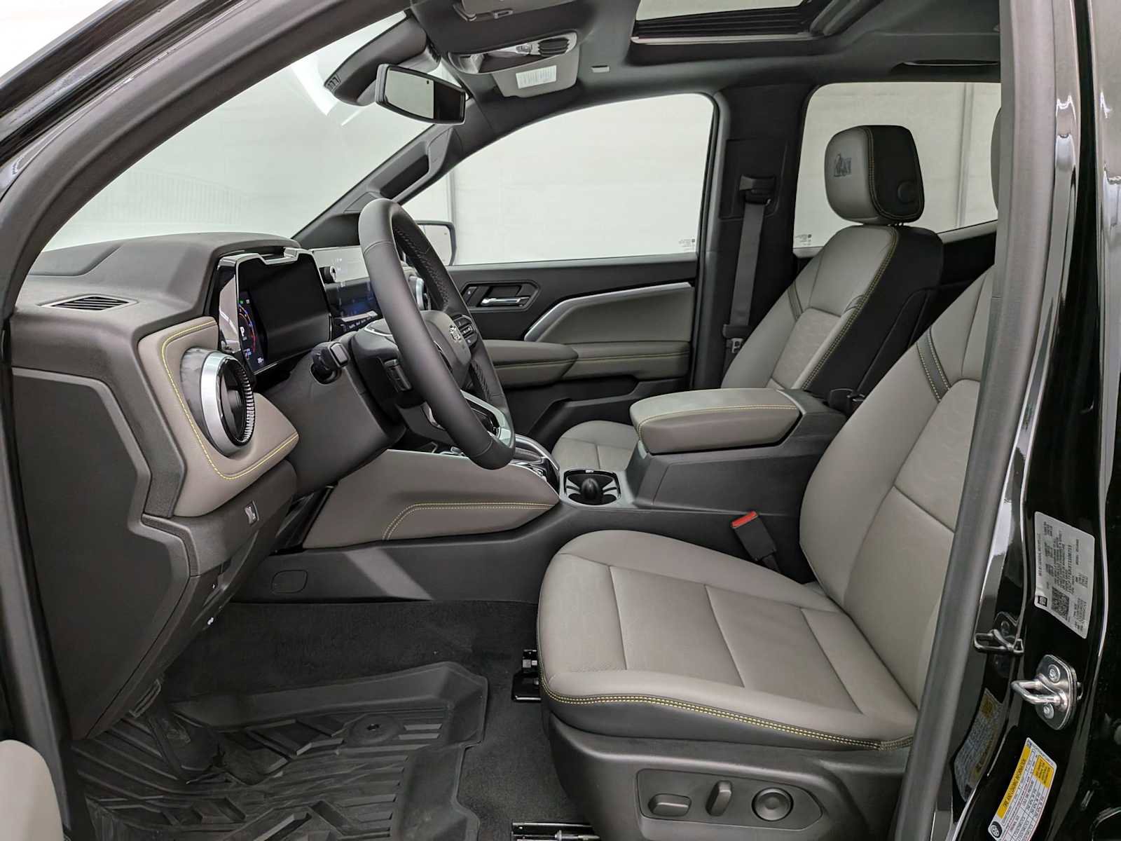 New 2026 Chevrolet Colorado ZR2 w/ ZR2 Bison Edition image 19