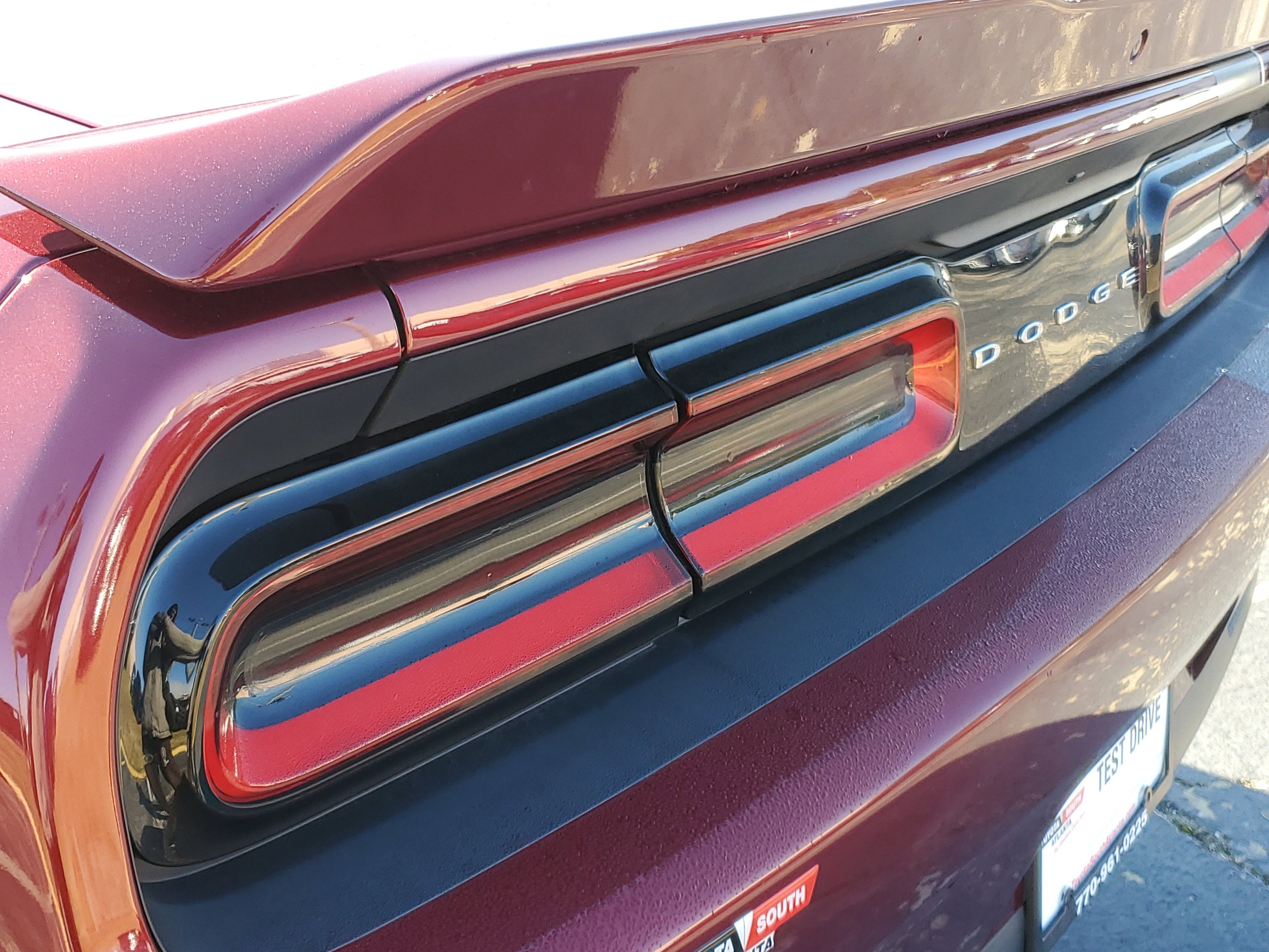 Used 2020 Dodge Challenger SXT image 8