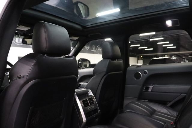 Used 2015 Land Rover Range Rover Sport HSE image 16